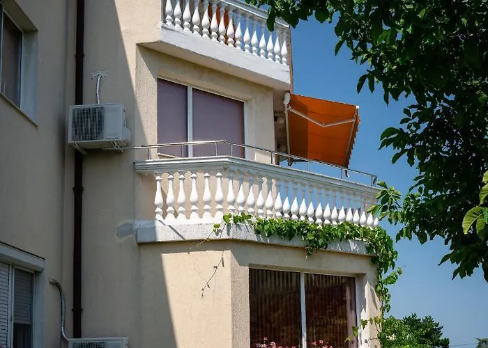 Πανσιόν Slav 3*